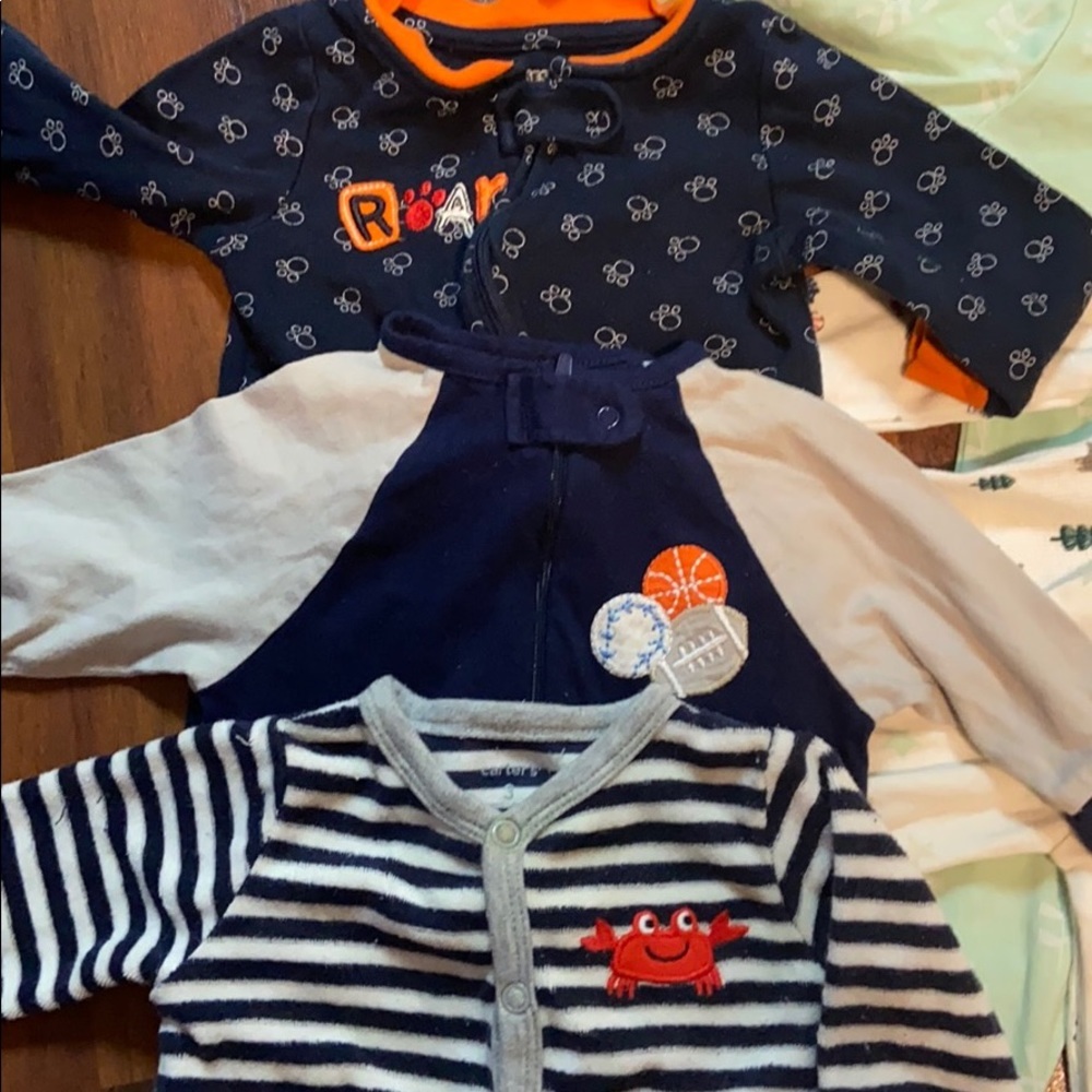 Carter’s baby Bundle - Picture 4 of 13